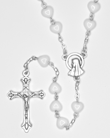Rosary with white glass heart shaped beads and silver plated chain - RM37-4